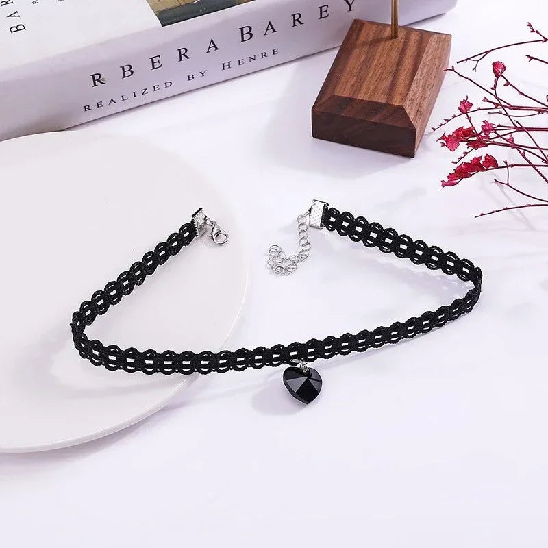 Simple Vintage Choker