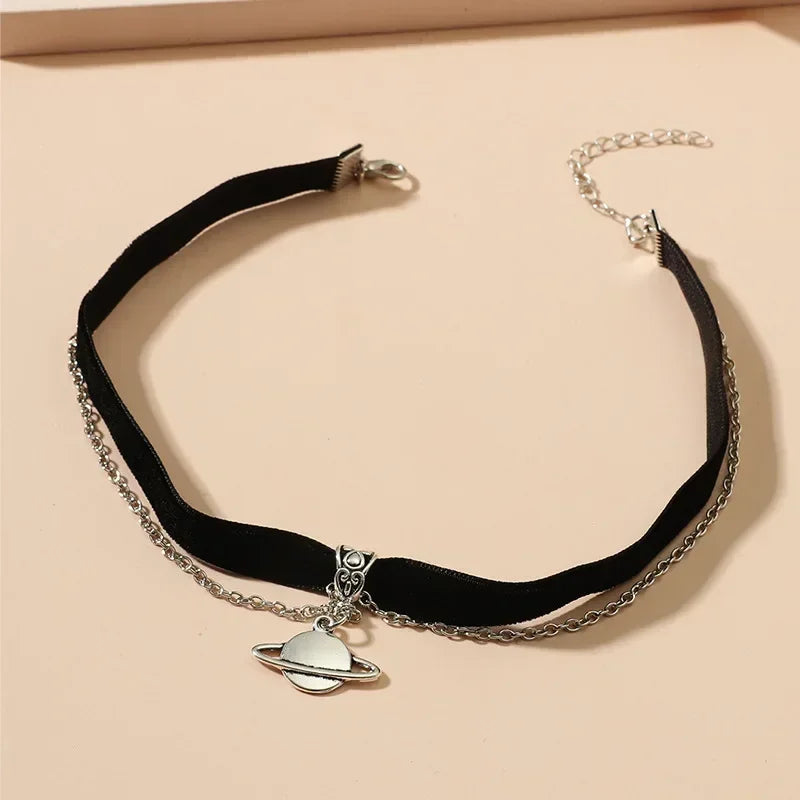 Simple Vintage Choker