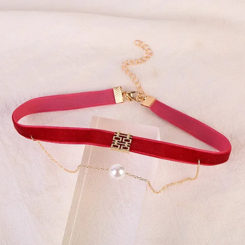 Simple Vintage Choker