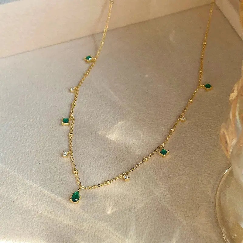 Simple Green Zirconia Drop Necklace