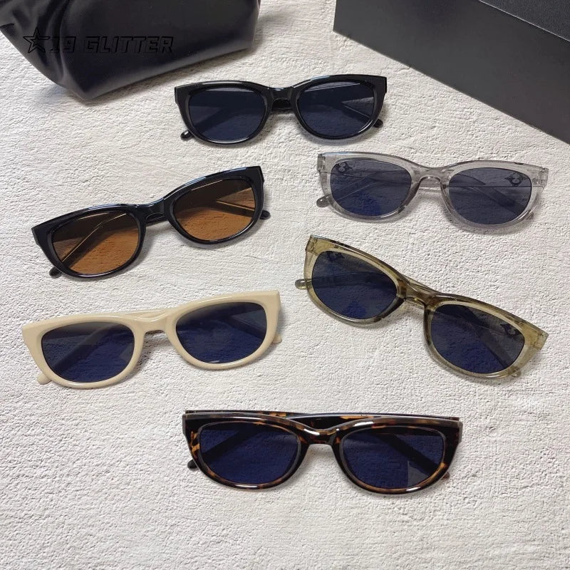 Retro Oval Frame Sunglasses