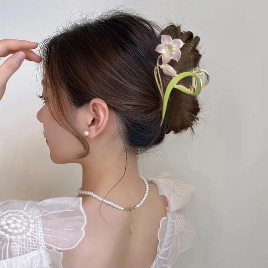 Elegant Tulip Flowers Hair Clip