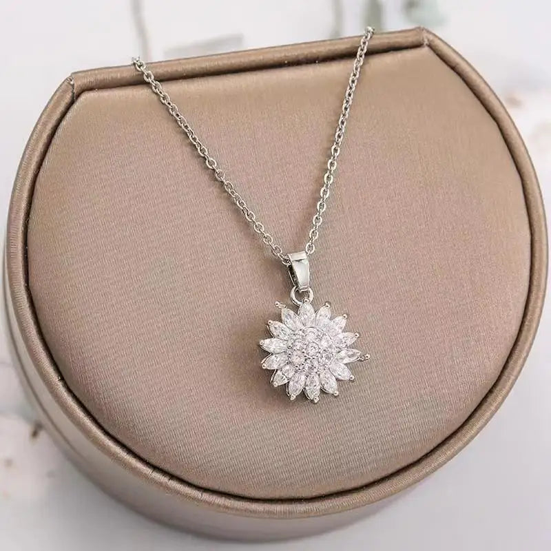 Elegant Sunflower Necklace