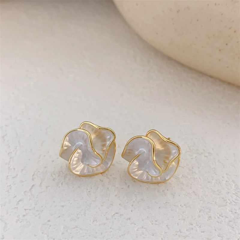 Luxury White Flower Earrings