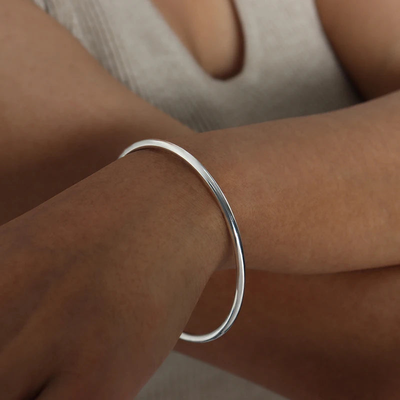 Round Minimalist Elegant Bracelet