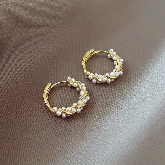 Minimalist Elegant Pearl Earrings