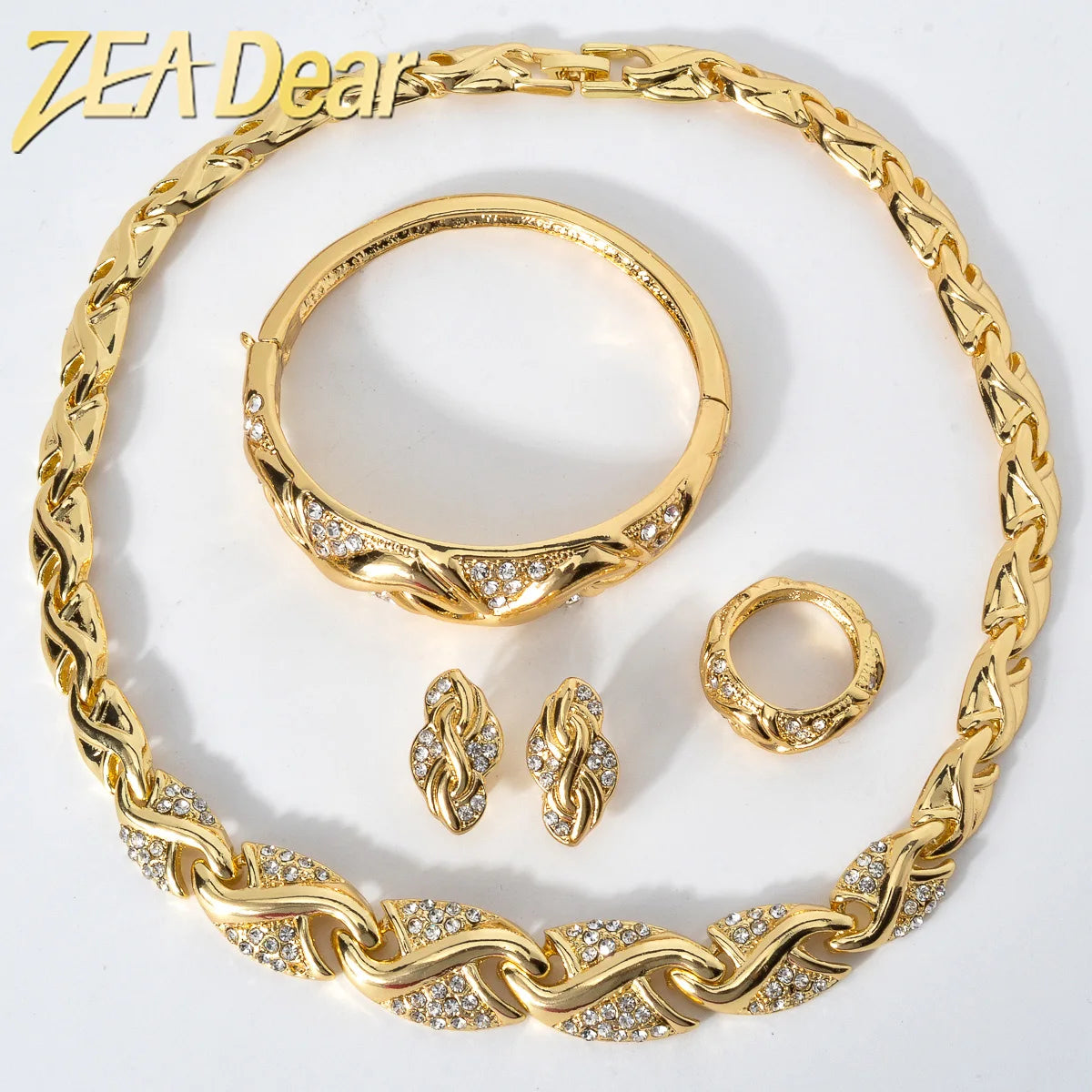 Elegant Design Jewelry Set